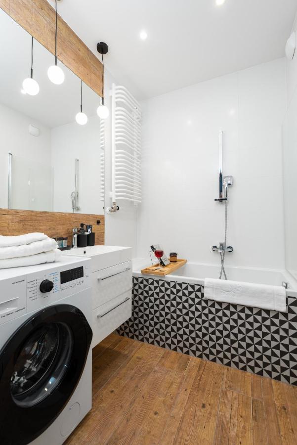 Kairos Apartments -Tower II Premium - Darmowy Parking, Silownia, Sauna - Scisle Centrum Katowice Ngoại thất bức ảnh